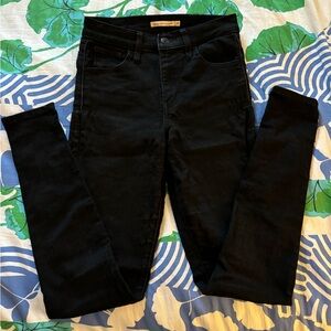Levi’s high rise super skinny jeans size 25